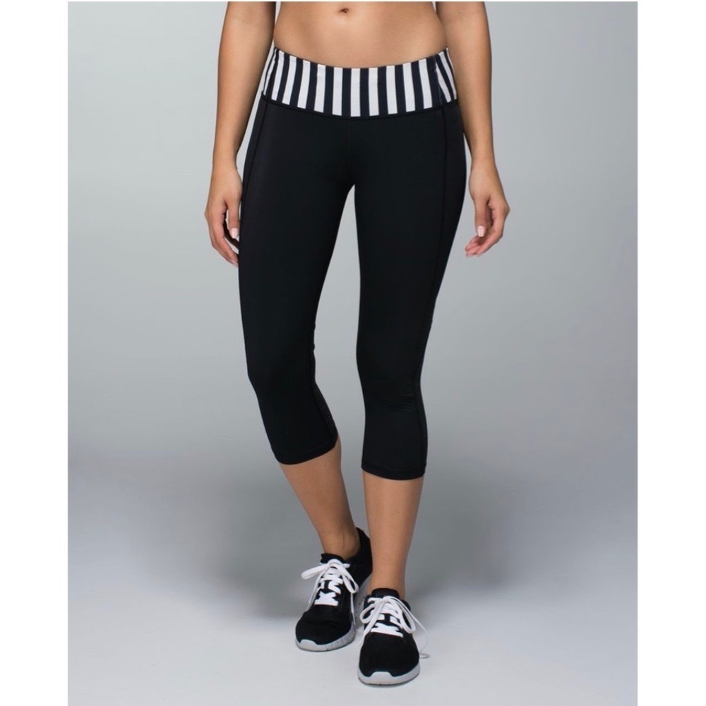 Lululemon Water Bound Crop Leggings